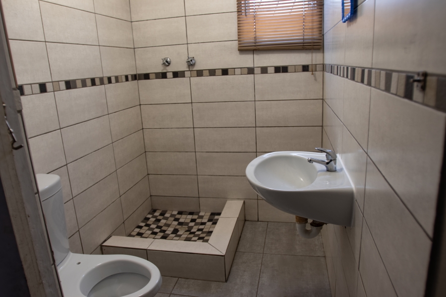 6 Bedroom Property for Sale in Scottsville Western Cape